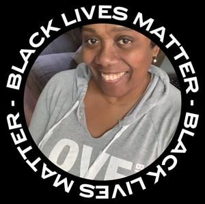 Meet your Posher, Tray